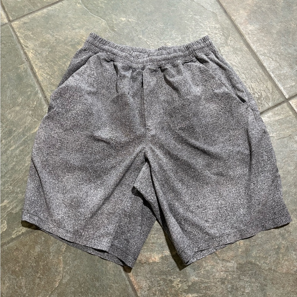 lululemon Men's Heathered Gray Athletic Shorts With Pockets Medium